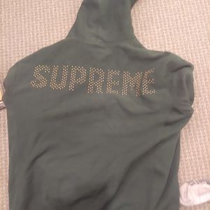 Supreme hoodie